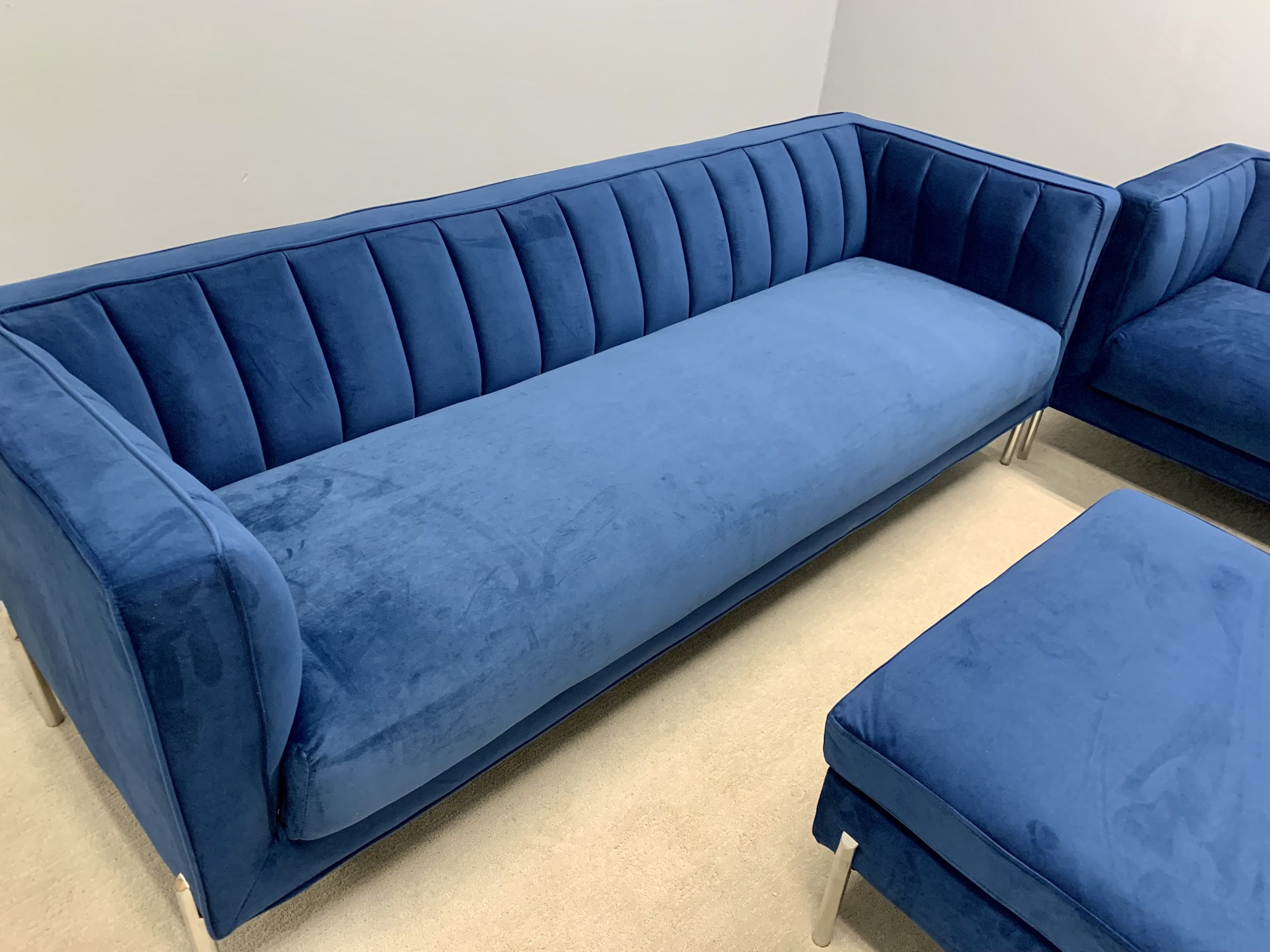 F2006 Sofa City Furniture